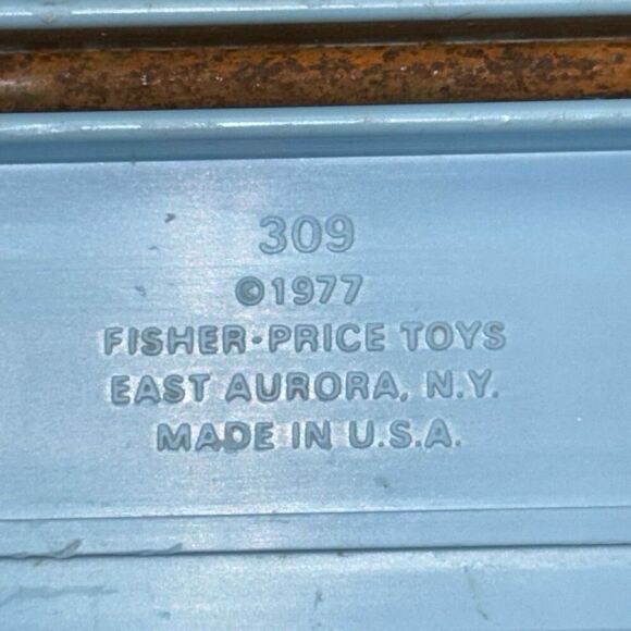 Vintage 1977 Fisher-Price Adventure People TV Unit 309 Van - Picture 5 of 10